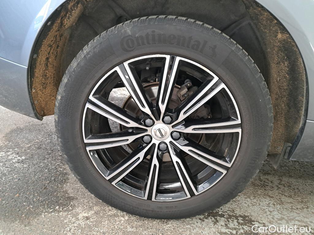  Volvo  XC60 VOLVO  / 2017 / 5P / SUV D4 AdB 190 GearTronic 8 Inscription Luxe #26
