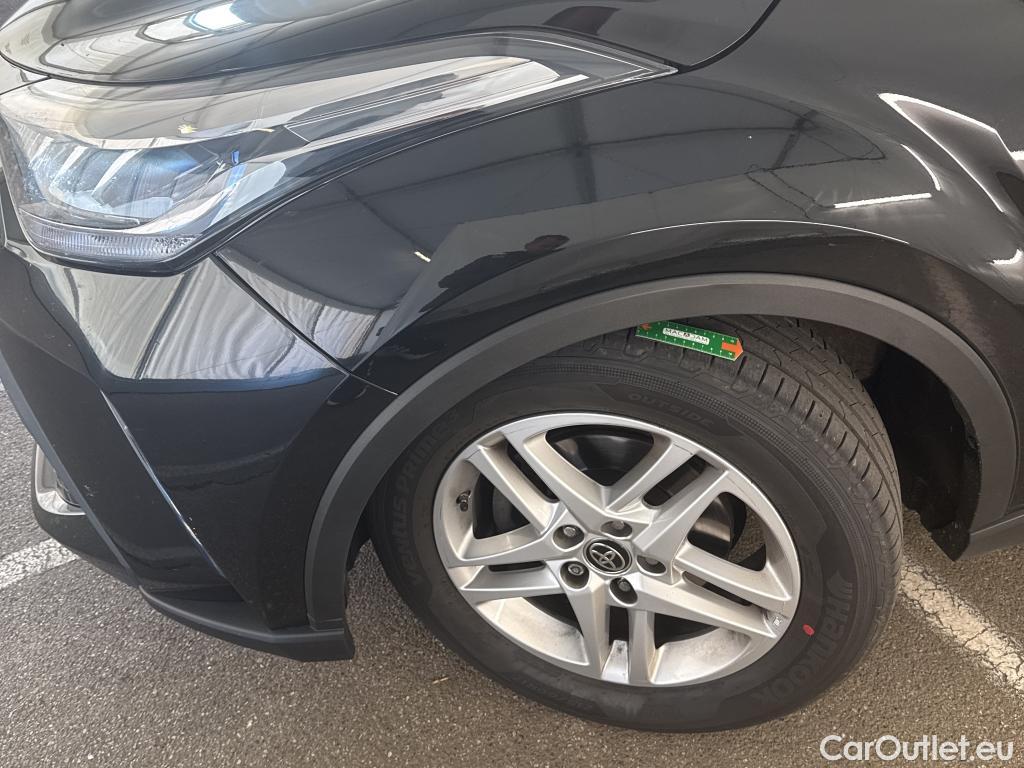  Toyota  C-HR TOYOTA  / 2016 / 5P / SUV 1.8 Hybride 122 Dynamic Business Beyond #16