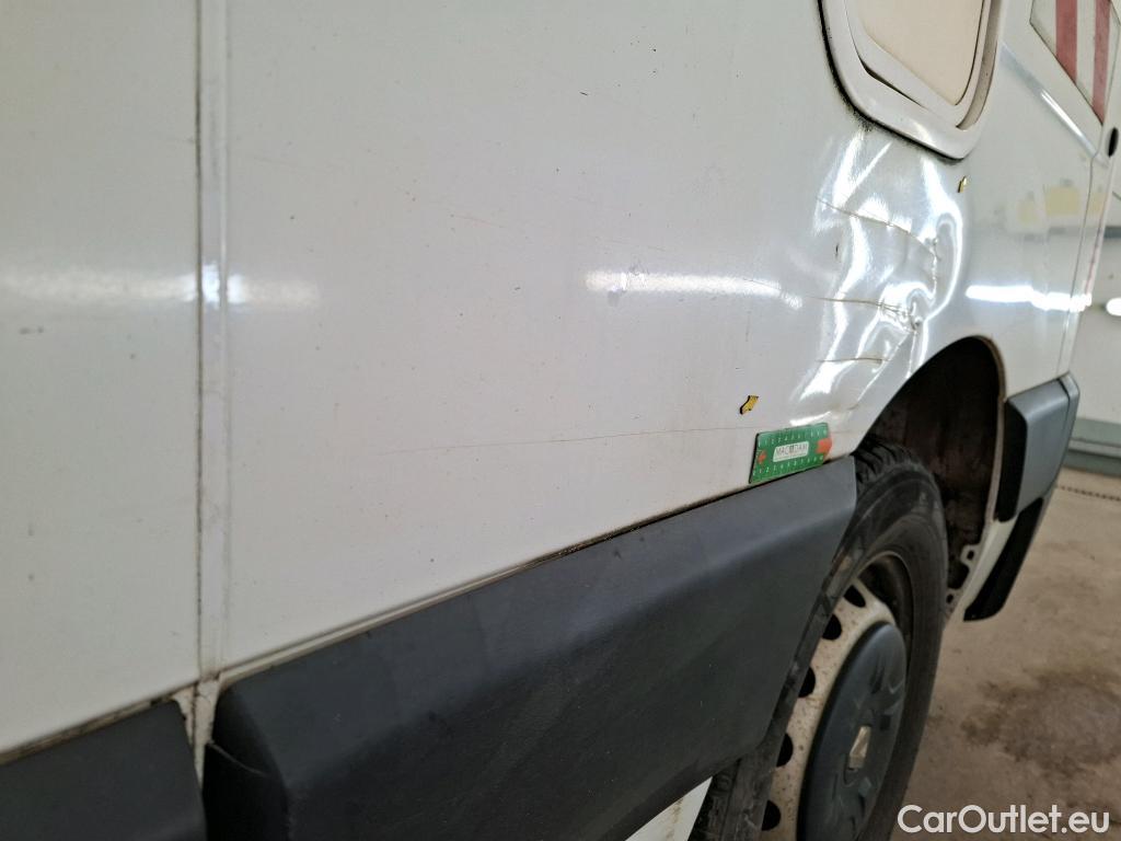  Renault  Master RENAULT  VU 4p Fourgon Gd Conf F3500 L2H2 dCi 125 #16