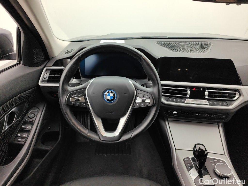 Bmw  Serie 3 BMW 3 Reeks Berline 320e (150 kW) 4d #9