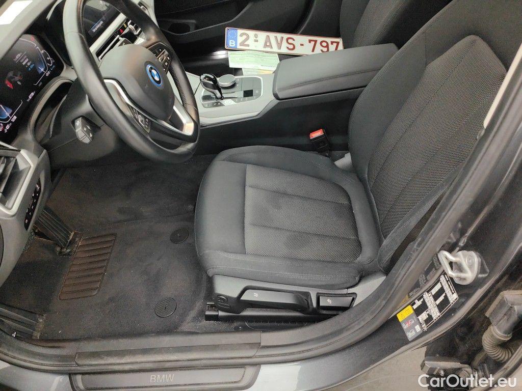 Bmw  Serie 3 BMW 3 Reeks Berline 320e (150 kW) 4d #43