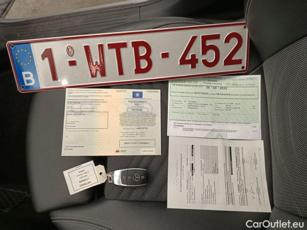 Mercedes  A-Klasse Mercedes-Benz  Limousine A 180 d DCT Business Solution 4d #4