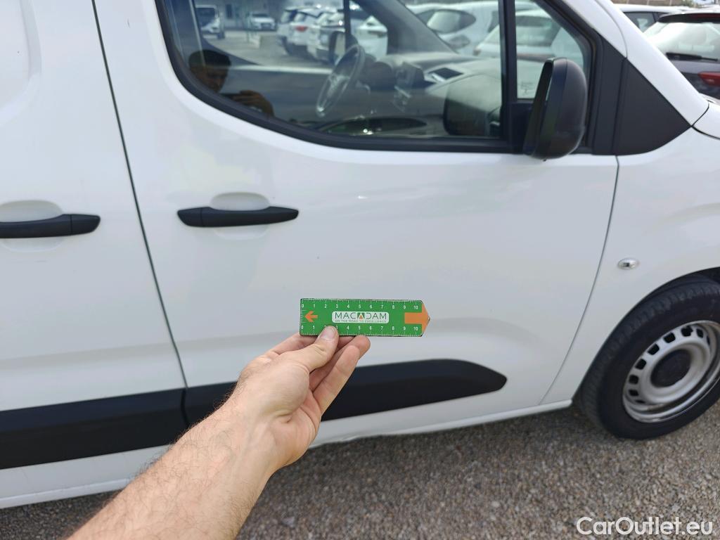  Opel  Combo OPEL  / 2018 / 3P / furgón derivado de turismo 1.5 TD 56kW (75CV) Express L H1 650kg #3