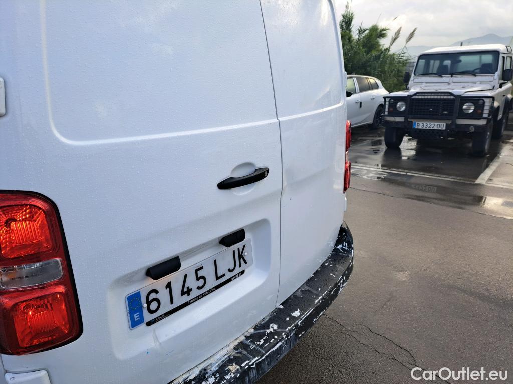  Opel  Vivaro OPEL  / 2019 / 4P / furgón 1.5 Diésel 88kW (120CV) M Std Express #29