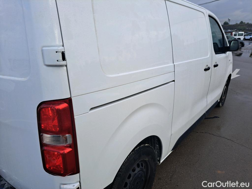  Opel  Vivaro OPEL  / 2019 / 4P / furgón 1.5 Diésel 88kW (120CV) M Std Express #30