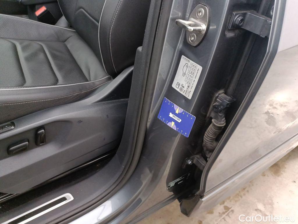 Volkswagen  Tiguan Volkswagen  Allspace 2.0 TDI DSG R-Line Business Premium 5d #32