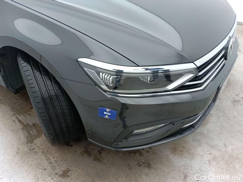 Volkswagen  Passat Volkswagen  Variant 2.0 TDI SCR 110kW DSG7 Style Business 5d #36