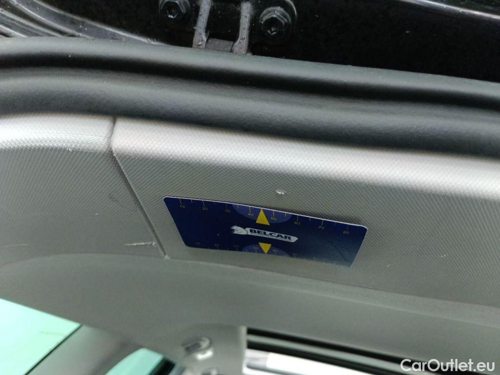 Volkswagen  Passat Volkswagen  Variant 2.0 TDI SCR 110kW DSG7 Style Business 5d #54