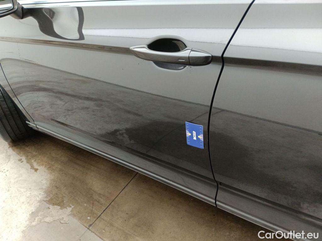 Volkswagen  Passat Volkswagen  Variant 2.0 TDI SCR 110kW DSG7 Style Business 5d #25