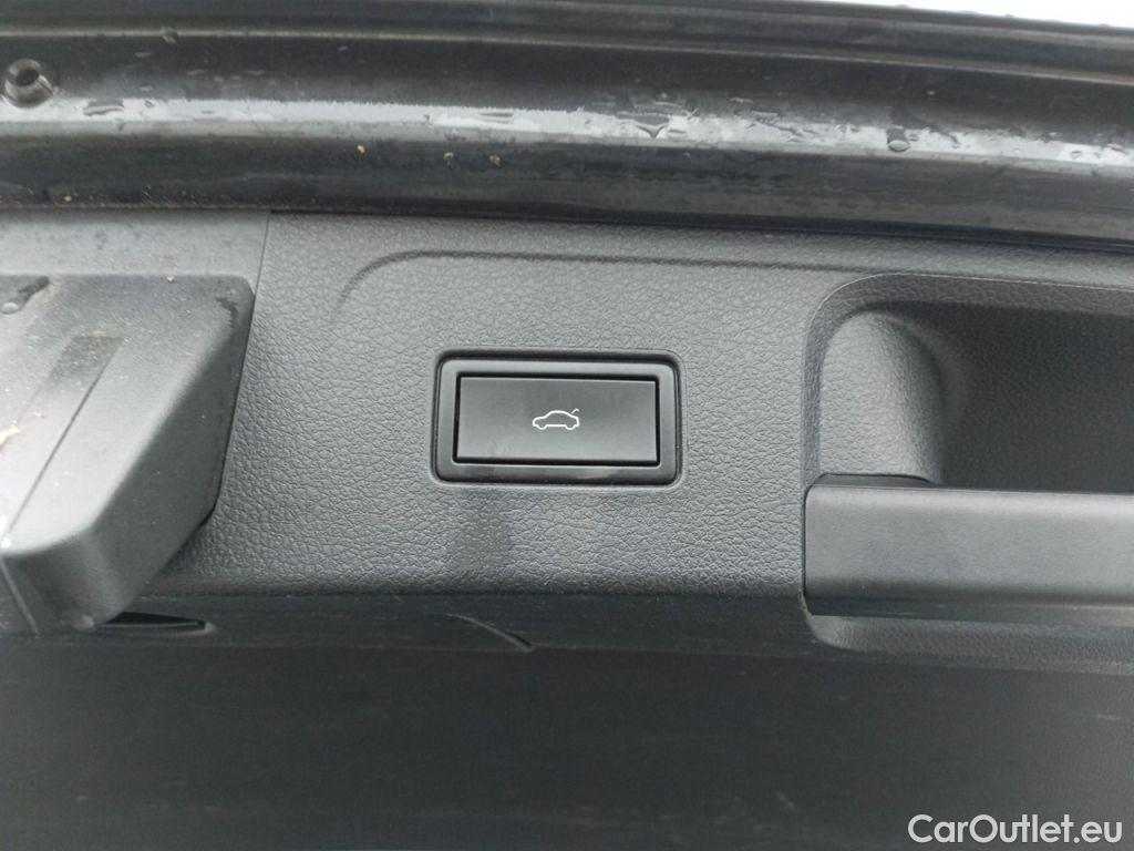 Volkswagen  Passat Volkswagen  Variant 2.0 TDI SCR 110kW DSG7 Style Business 5d #34