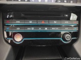  Jaguar  F-PACE Jaguar  2.0D 132kW Aut. Prestige 5d #30