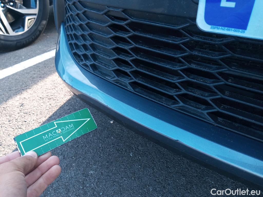  Land Rover  Discovery TOYOTA C-HR / 2019 / 5P / todoterreno 1.8 125H Advance #37