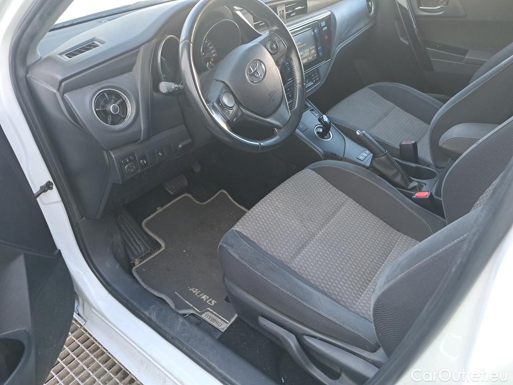  Toyota  Auris TOYOTA  5p 2G berlina con portón 1.8 140H Hybrid Feel! Edition #32
