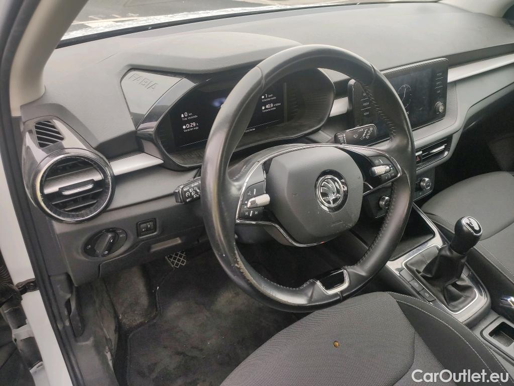  Skoda  Fabia SKODA  / 2021 / 5P / berlina con portón 1.0 TSI 70KW (95CV) Emotion (AC) #26