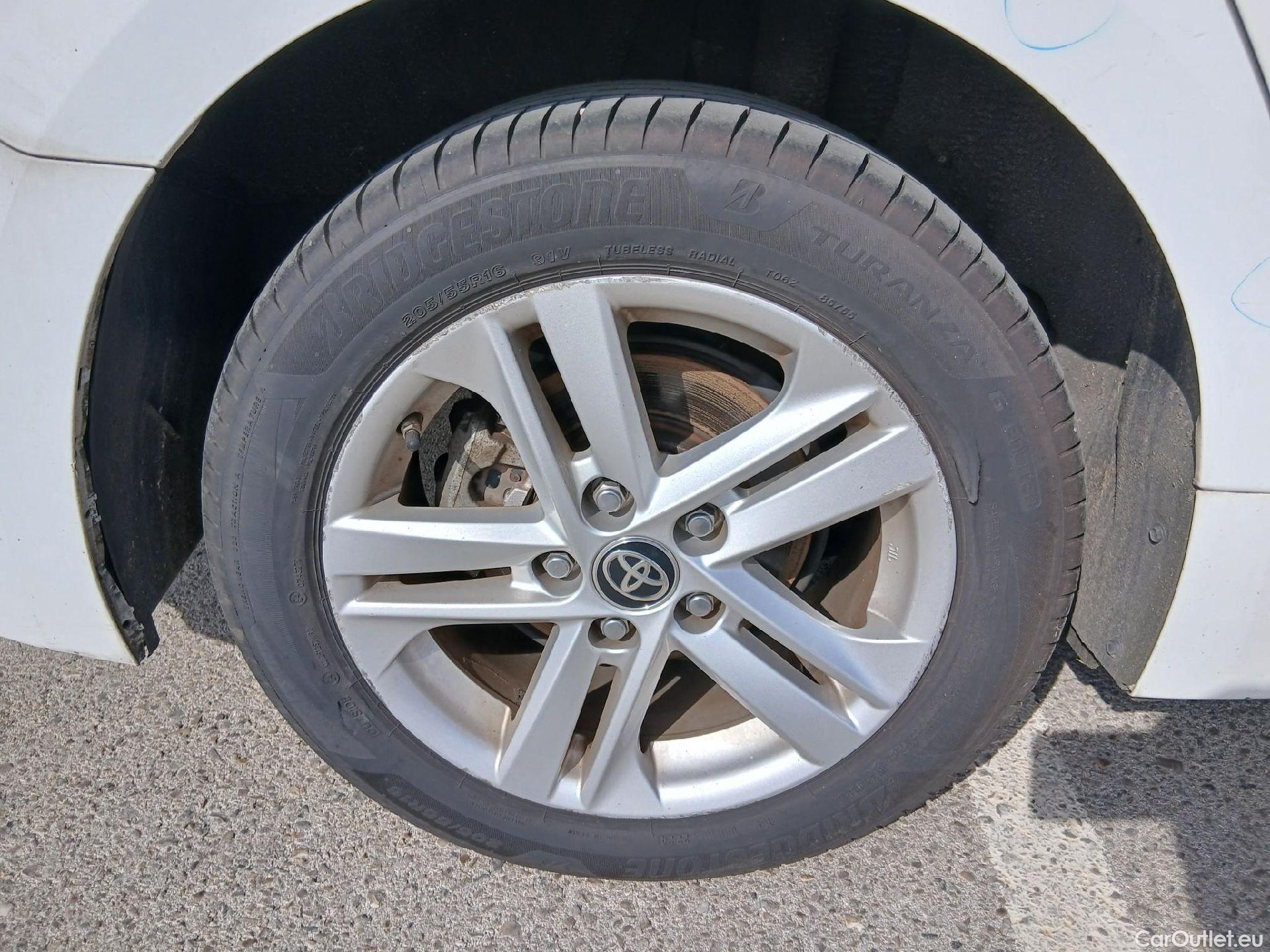  Toyota  Corolla TOYOTA  / 2019 / 5P / familiar 1.8 125H BUSINESS PLUS E-CVT TOU SPORT #1