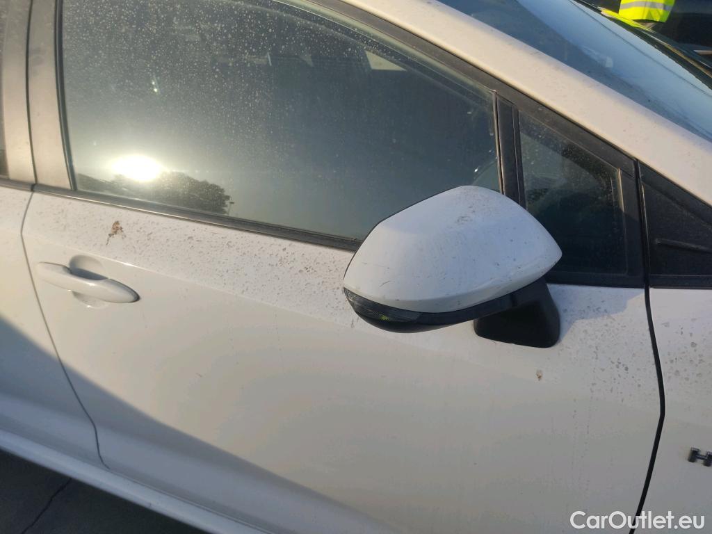  Toyota  Corolla TOYOTA  / 2019 / 5P / familiar 1.8 125H BUSINESS PLUS E-CVT TOU SPORT #61