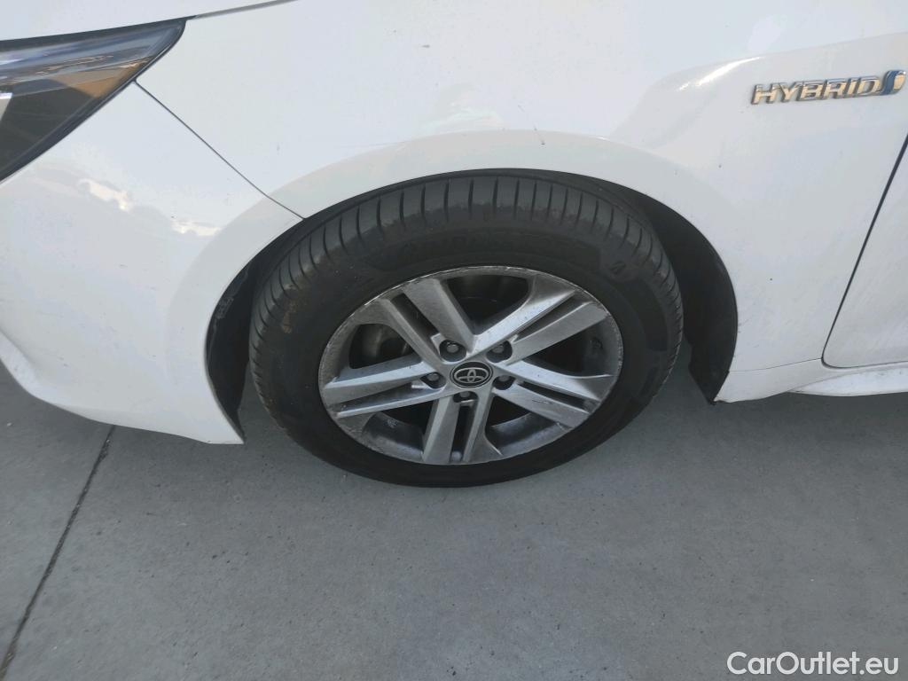 Toyota  Corolla TOYOTA  / 2019 / 5P / familiar 1.8 125H BUSINESS PLUS E-CVT TOU SPORT #21
