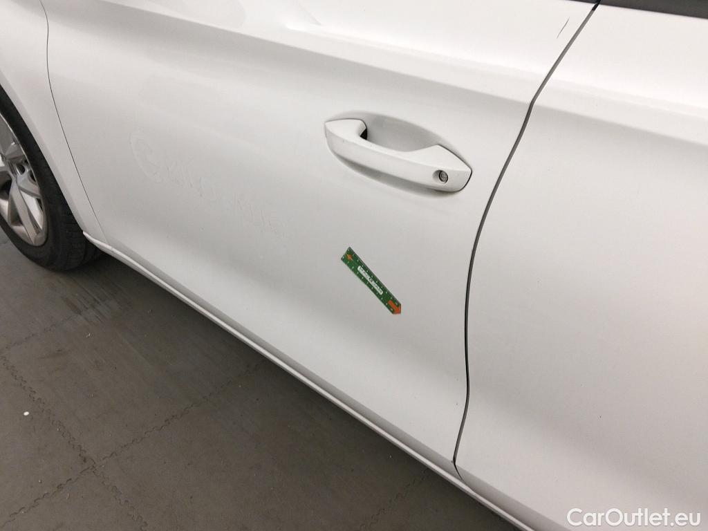  Seat  Leon SEAT Nuevo León / 2020 / 5P / familiar SP 2.0 TDI 85kW Style Go(SP) #3