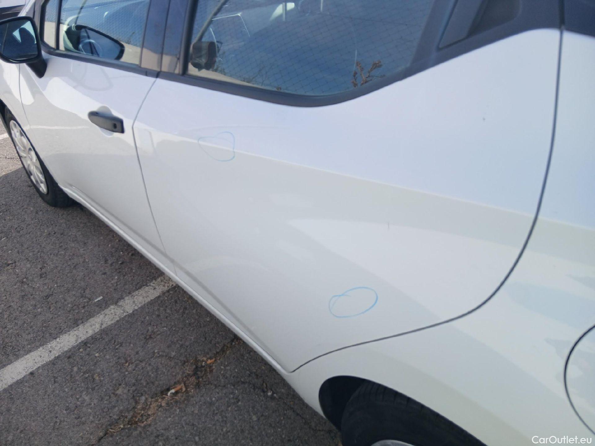  Nissan  Micra NISSAN  / 2017 / 5P / berlina con portón IG-T 68 kW (92 CV) E6D-F Visia #19