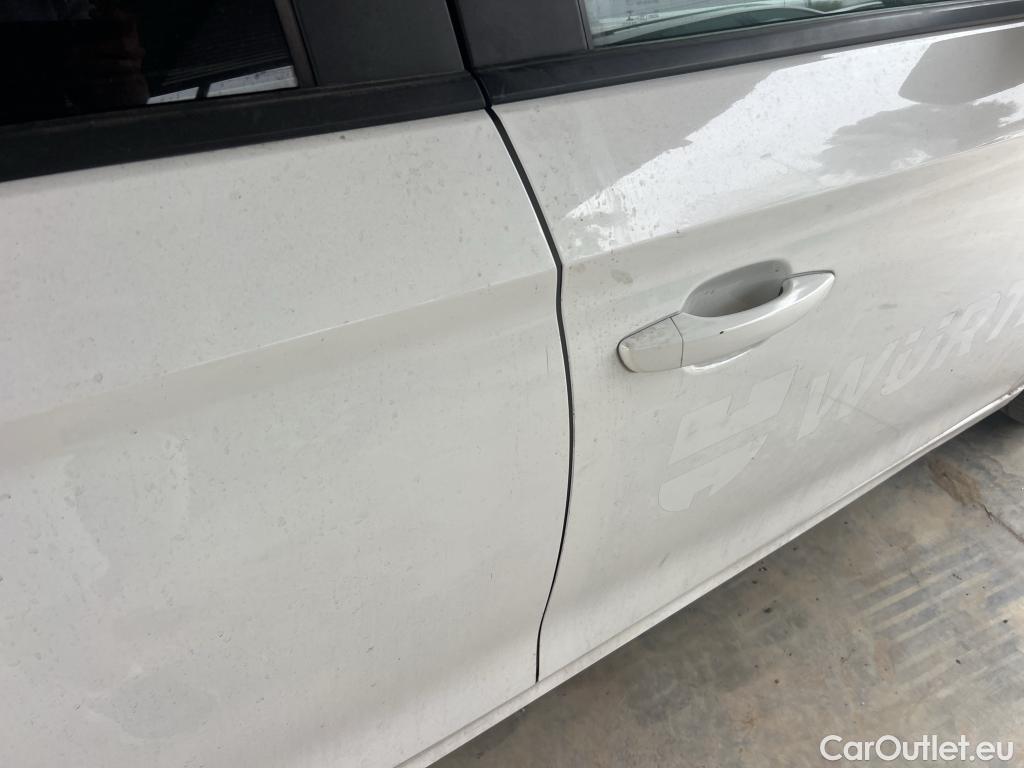  Opel  Corsa OPEL  / 2019 / 5P / berlina con portón 1.5D DT 74kW (100CV) Edition #13