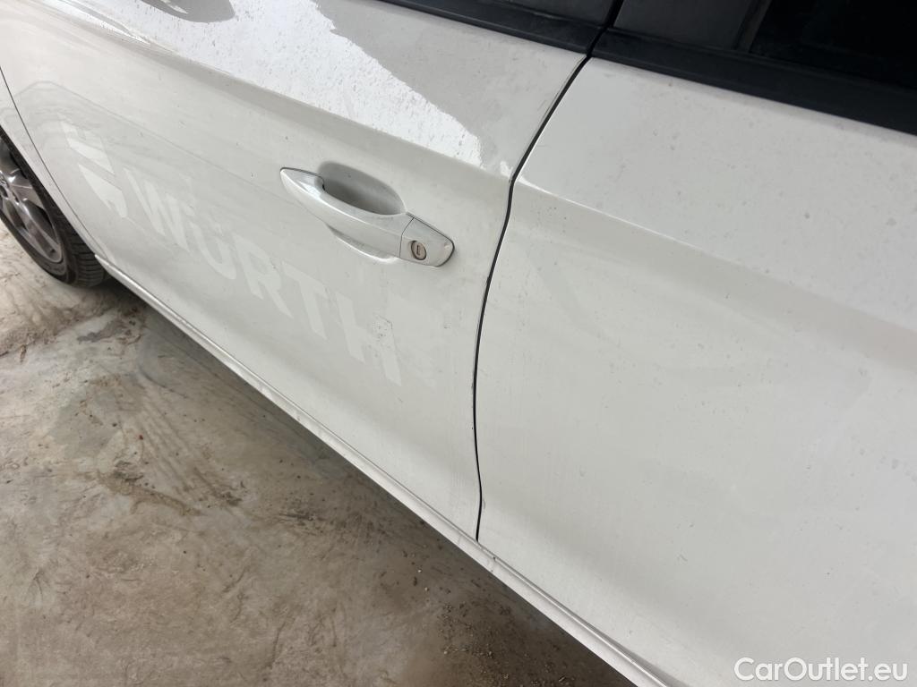  Opel  Corsa OPEL  / 2019 / 5P / berlina con portón 1.5D DT 74kW (100CV) Edition #11