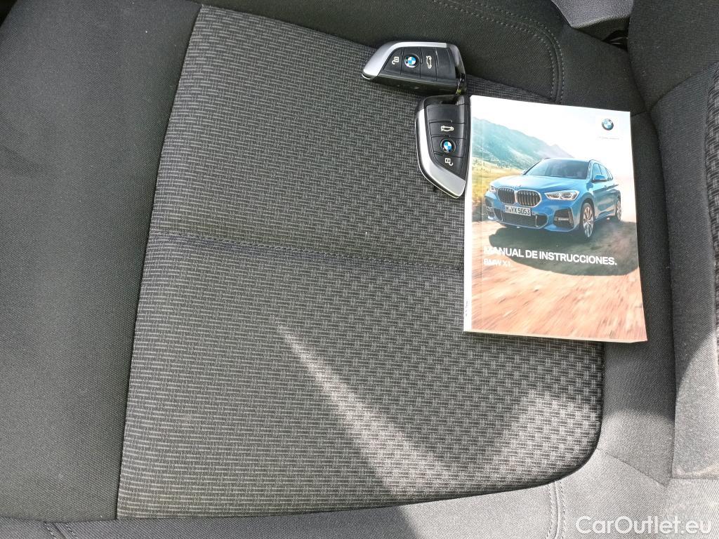  Bmw  X1 BMW  / 2019 / 5P / todoterreno sDrive18dA Corporate #16