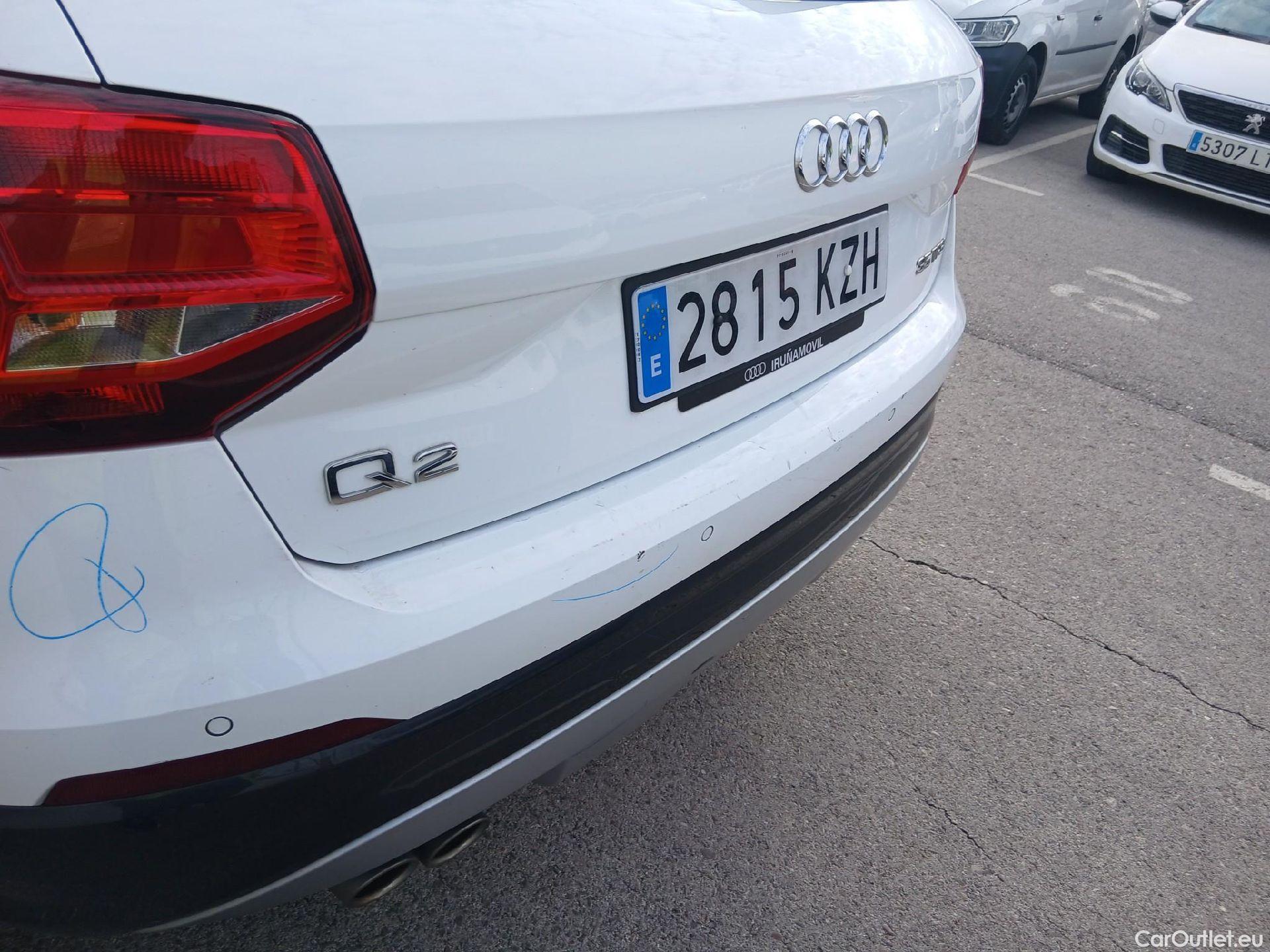  Audi  Q2 AUDI  / 2016 / 5P / todoterreno Design 35 TFSI 110kW (150CV) S tronic #24