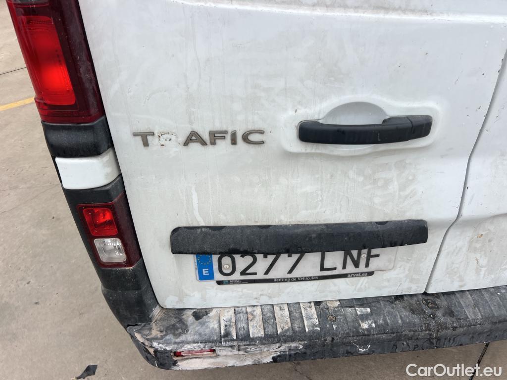  Renault  Trafic RENAULT  / 2019 / 4P / furgón Furgón 27 L1H1 Energy BluedCi 88 kW (AC) #11