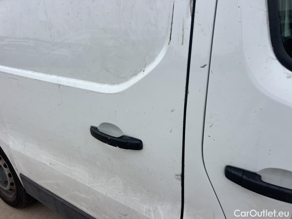  Renault  Trafic RENAULT  / 2019 / 4P / furgón Furgón 27 L1H1 Energy BluedCi 88 kW (AC) #14