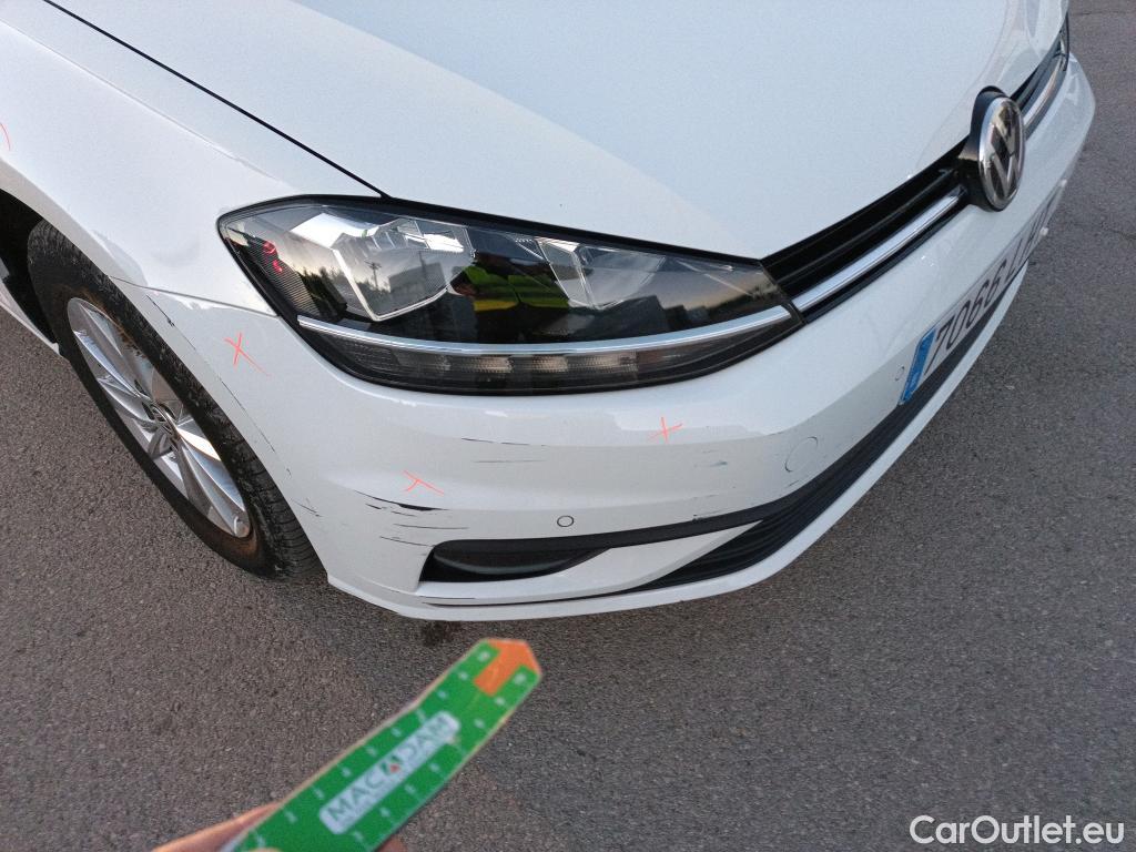  Volkswagen  Golf  VOLKSWAGEN / 2016 / 5P / berlina con portón Last Edition 1.6 TDI 85kW (115CV) #19