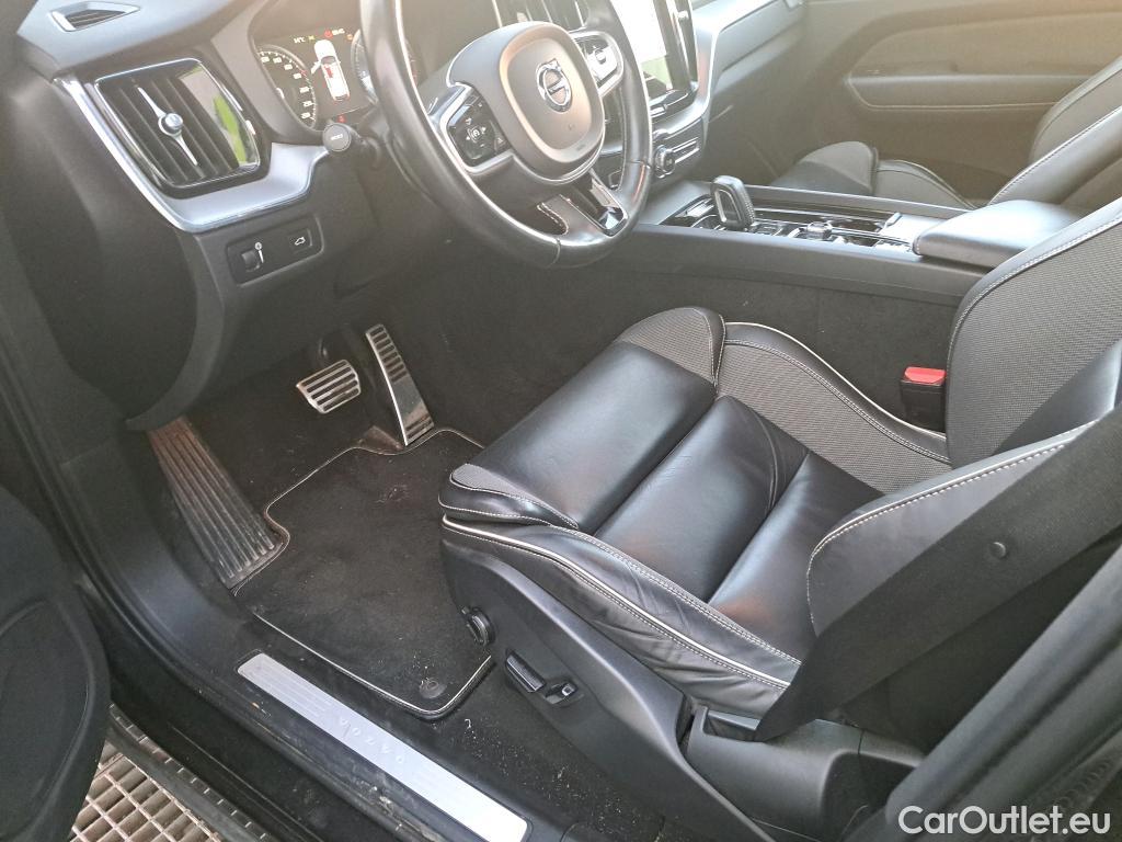  Volvo  XC60 VOLVO  / 2017 / 5P / todoterreno 2.0 B4 D R-Design Auto #19