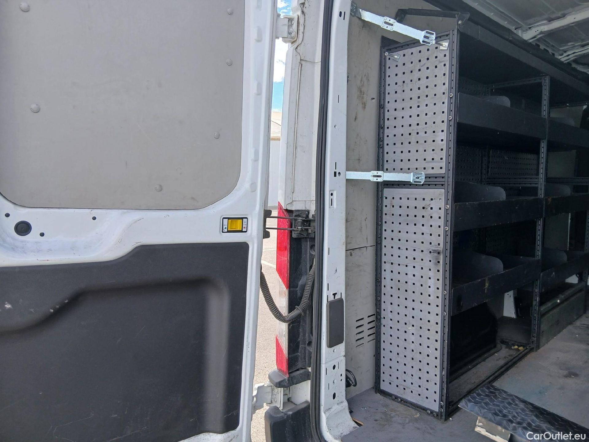  Ford  Transit FORD  / 2013 / 4P / furgón 350 96kW L3H2 Van Trend FWD #1