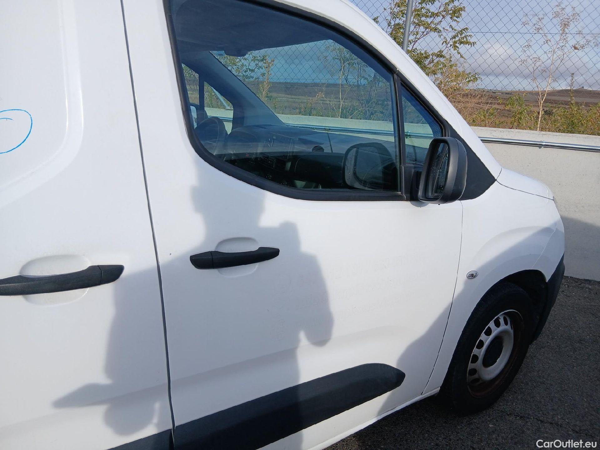  Citroen  Berlingo CITROEN  / 2018 / 3P / furgón derivado de turismo Talla M BlueHDi 55kW CONTROL #17