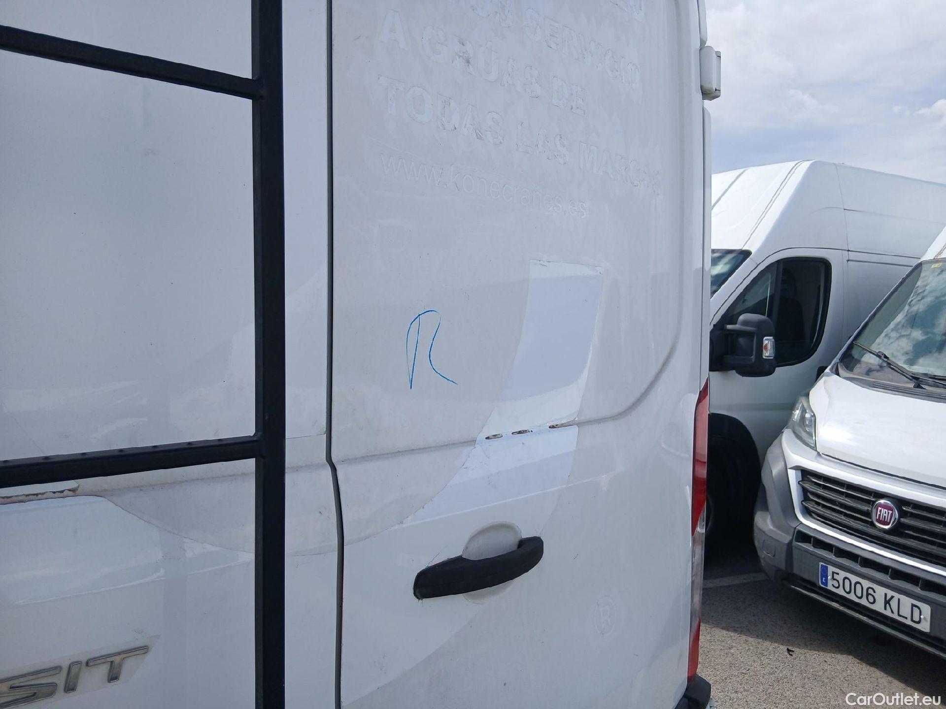  Ford  Transit FORD  / 2013 / 4P / furgón 350 96kW L3H2 Van Trend FWD #17