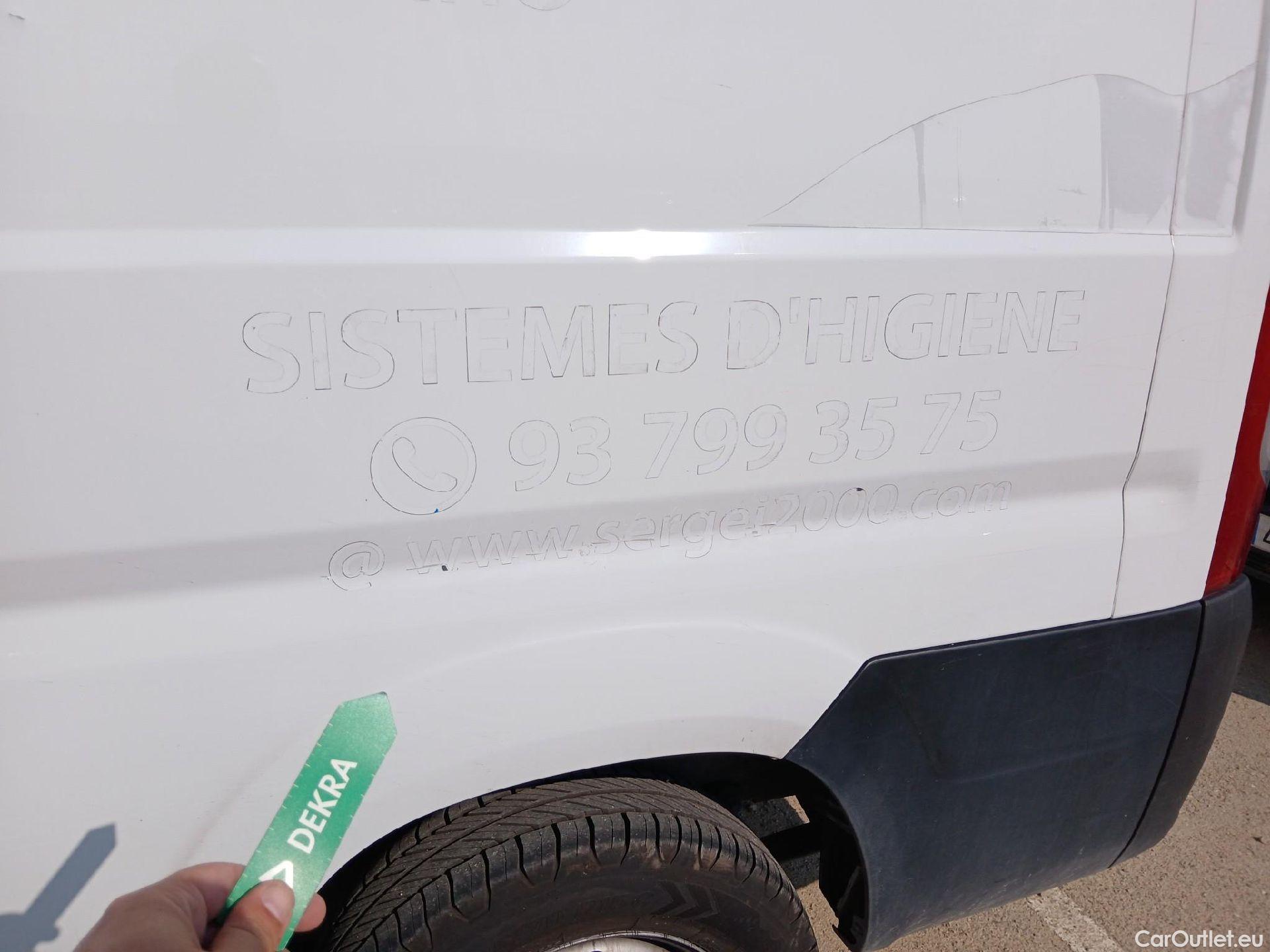  Opel  Movano OPEL  / 2021 / 4P / furgón Base L2H2 3.5T 2.2 BHDi 88kW #42