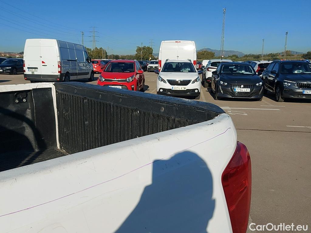  Nissan  Navara NISSAN  / 2015 / 4P / pickup DC 2.3dCi 120kW(160CV) Visia BDif PCCT #6