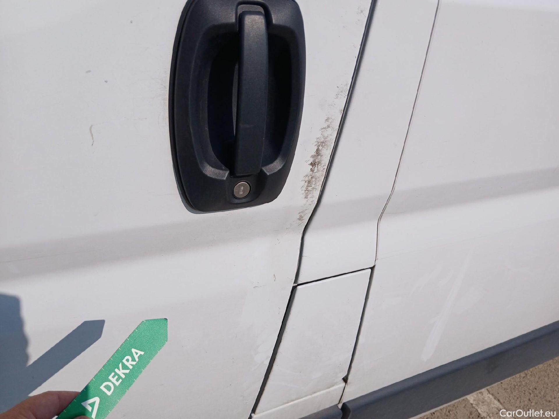  Opel  Movano OPEL  / 2021 / 4P / furgón Base L2H2 3.5T 2.2 BHDi 88kW #41