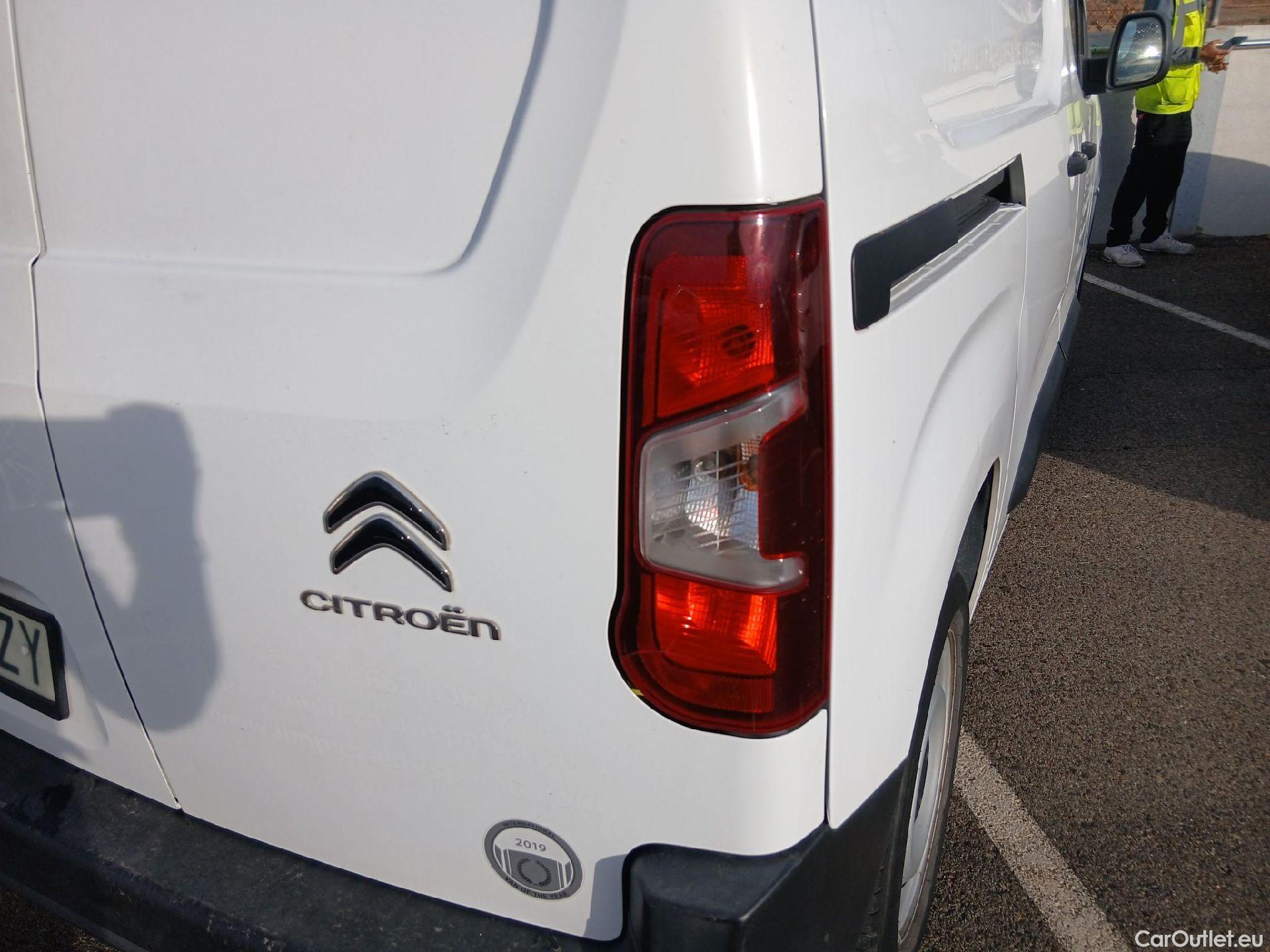 Citroen  Berlingo CITROEN  / 2018 / 3P / furgón derivado de turismo Talla M BlueHDi 55kW CONTROL #12