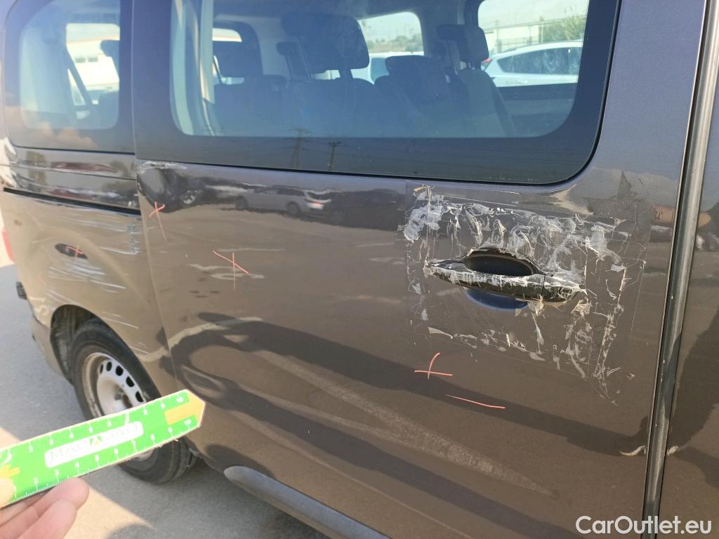  Opel  Vivaro OPEL  / 2019 / 4P / combi 1.5 Diésel 88kW (120CV) M Std Express #19