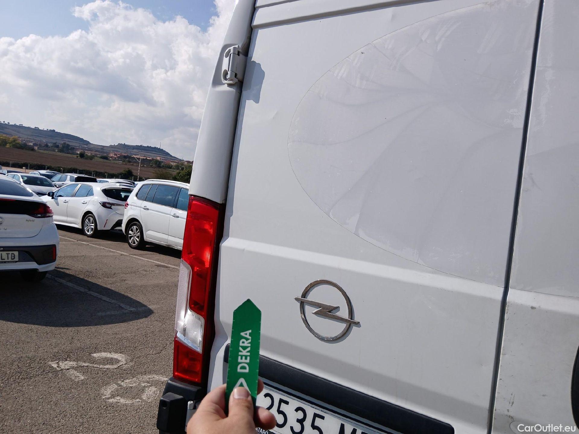  Opel  Movano OPEL  / 2021 / 4P / furgón Base L2H2 3.5T 2.2 BHDi 88kW #51