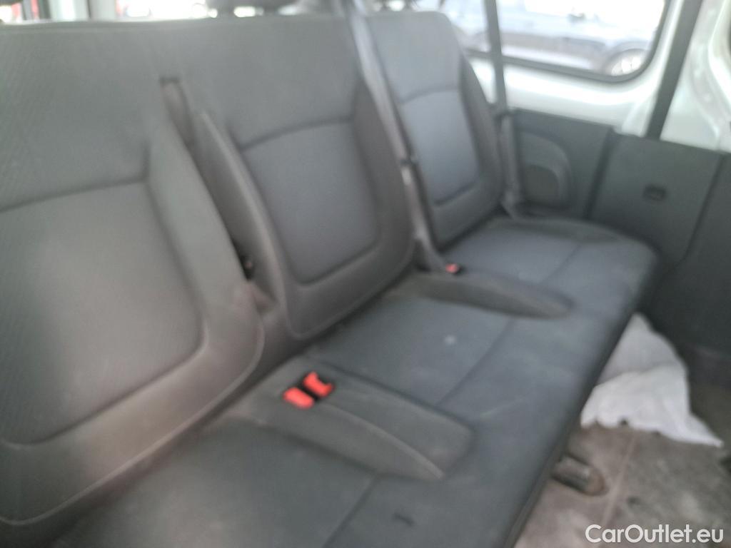  Nissan  NV300 NISSAN  / 2021 / 4P / monovolumen Combi 9 2.0dCi 81kW L1H1 1T Comfort #25