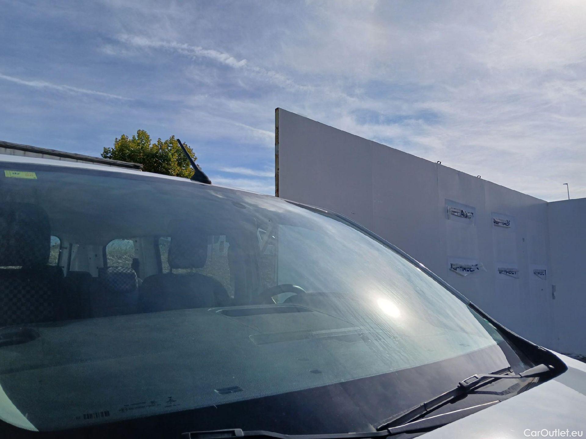  Citroen  Jumpy CITROEN  / 2016 / 4P / combi Talla M BlueHDi 88KW (120CV) 6v Confort #26