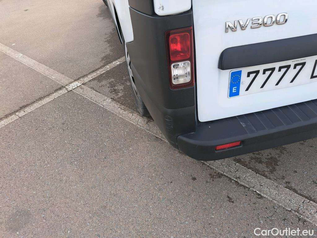 Nissan  NV300 NISSAN  / 2021 / 4P / monovolumen Combi 9 2.0dCi 81kW L1H1 1T Comfort #27