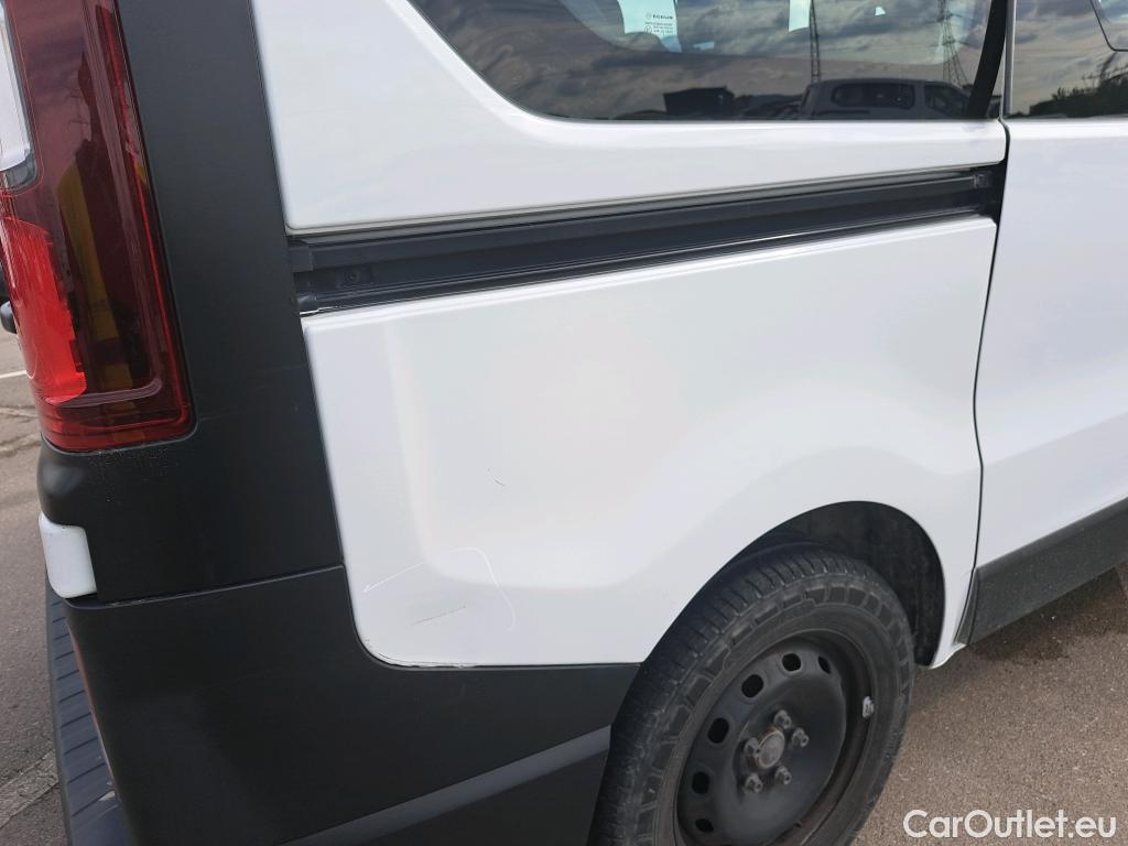  Nissan  NV300 NISSAN  / 2021 / 4P / monovolumen Combi 9 2.0dCi 81kW L1H1 1T Comfort #15