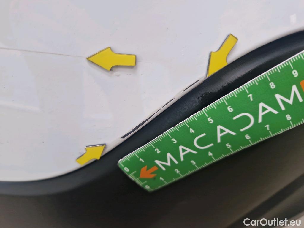  Renault  Trafic RENAULT  / 2014 / 4P / Fourgon tôlé FG GCF L2H1 1200 dCi 95 E6 #22