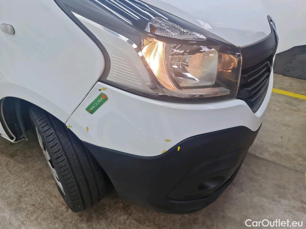  Renault  Trafic RENAULT  / 2014 / 4P / Fourgon tôlé FG GCF L2H1 1200 dCi 95 E6 #18