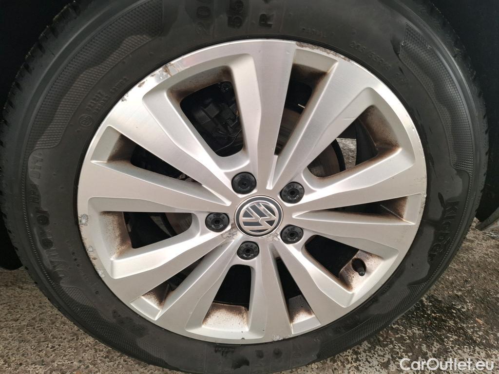  Volkswagen  Golf  VII Break Confortline Business BMT 1.6 TDI 115CV BVA7 E6dT / TRANSFO VP/VF #26