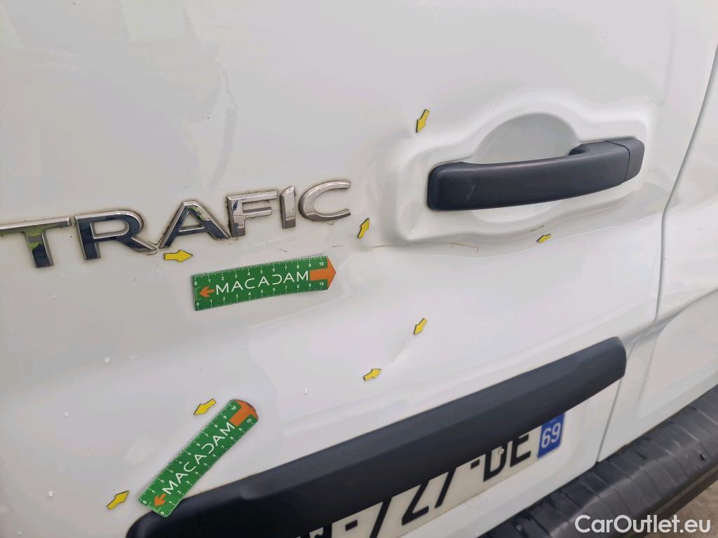  Renault  Trafic RENAULT  / 2014 / 4P / Fourgon tôlé FG GCF L2H1 1200 dCi 95 E6 #13