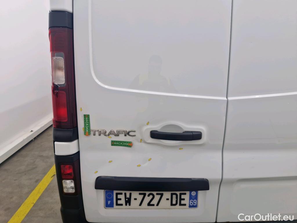  Renault  Trafic RENAULT  / 2014 / 4P / Fourgon tôlé FG GCF L2H1 1200 dCi 95 E6 #9