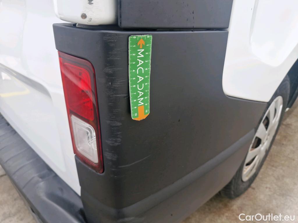  Renault  Trafic RENAULT  / 2014 / 4P / Fourgon tôlé FG GCF L2H1 1200 dCi 95 E6 #60
